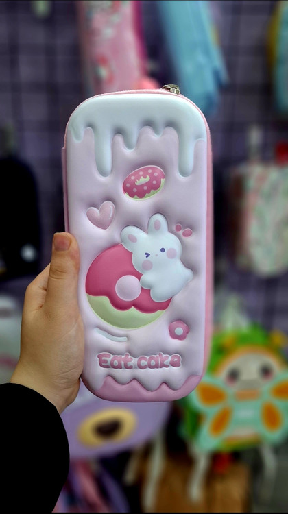 جامدادی مدل تبلتی 3 بعدی طرح سینامورول و خرگوش دونات با بدنه سخت و مقاوم شکوفه گیلاس🐰✨