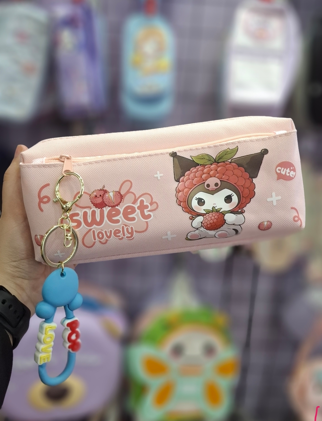 جامدادی پینترستی طرح کرومی با آویز سیلیکونی کیوت مناسب هدیه دخترانه شکوفه گیلاس💖✏️