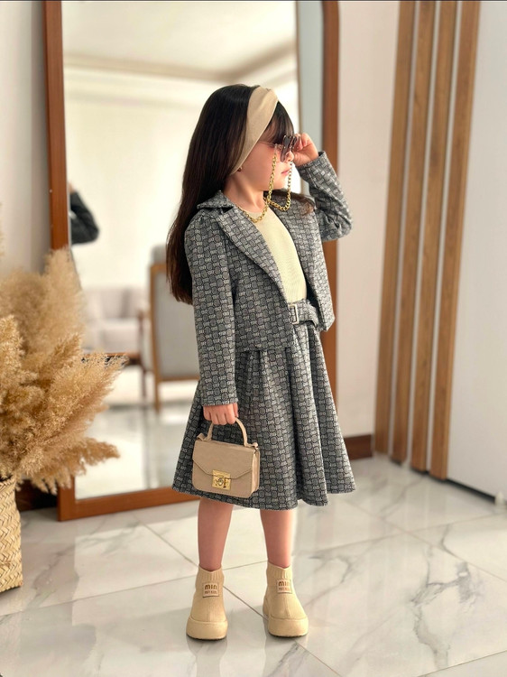 دستبند فانتزی طرح پاپیون فرانسوی بند ماری وارداتی شیک طلایی پینترستی